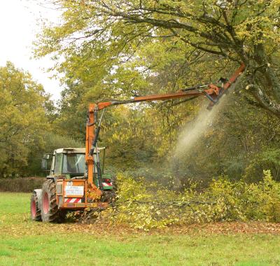 Nohant-Vic adapte sa gestion pour l'entretien des haies hautes