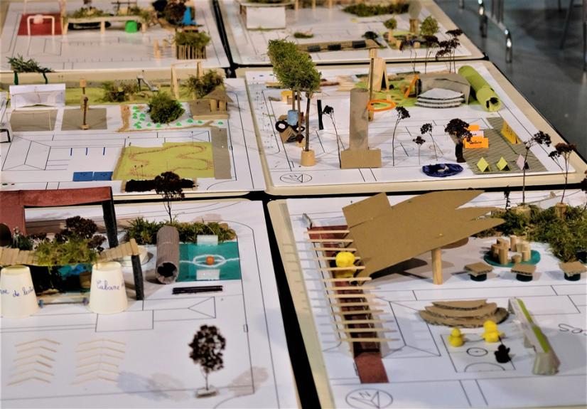 Maquettes pour la cour de Pontarlier © Réseau Canopé