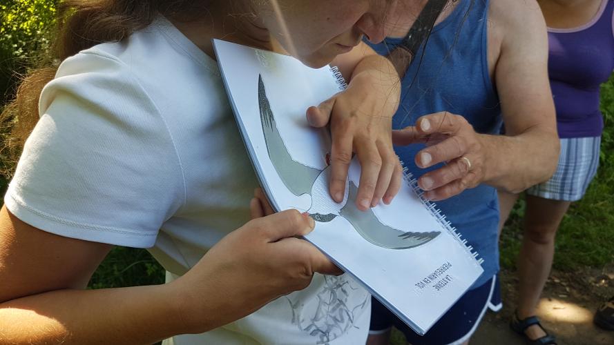 Animation pour des adultes porteurs d'un handicap visuel © Loar Légendre-Cheval